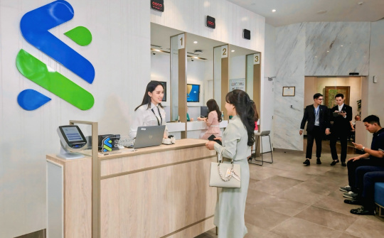 Standard Chartered Vietnam launches innovative Sustainable Deposit