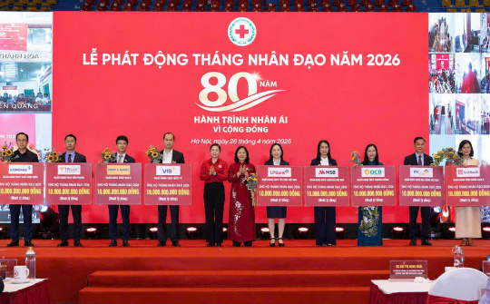 OCB ủng hộ 10 tỷ đồng, đồng hành cùng tháng nhân đạo 2026