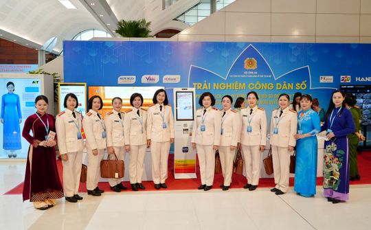 HDBank đồng hành Bộ Công an thúc đẩy mô hình Trạm Công dân số