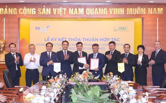 PVcomBank và Đại học Quốc gia Hà Nội ký kết thỏa thuận hợp tác toàn diện về tài chính giáo dục