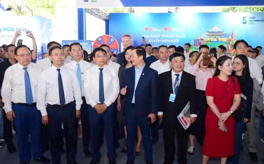 Sacombank giới thiệu giải pháp thanh toán xuyên biên giới VIETQRGlobal tại Lễ hội Tài chính số 2026