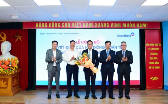 Ông Nguyễn Thanh Tùng giữ chức vụ Phó Tổng Giám đốc VietinBank