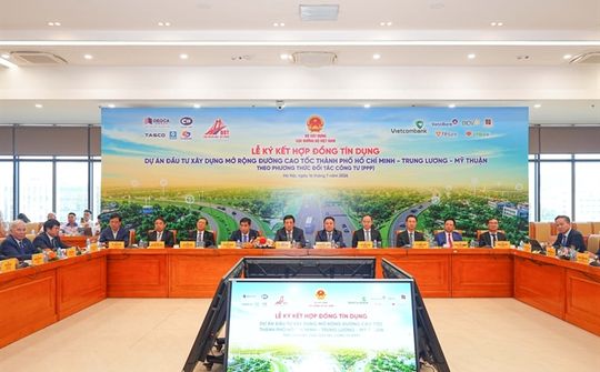 Vietcombank arranges over VND27 trillion loan for expressway project