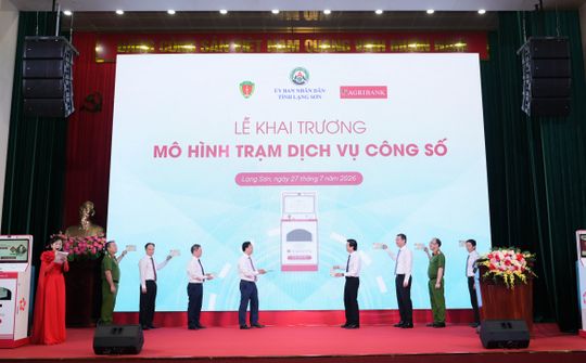 Agribank tài trợ 10 Trạm dịch vụ công số tại Lạng Sơn, rút ngắn thời gian xử lý thủ tục xuống 3 - 5 phút