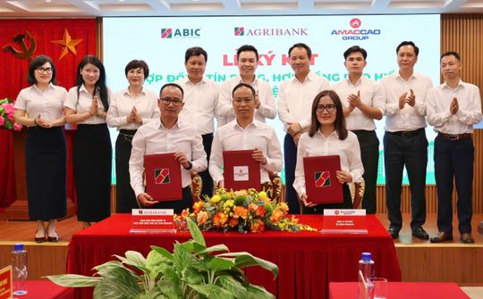 Agribank ký hợp đồng tín dụng tài trợ Dự án Điện rác Nghệ An của Tập đoàn Amaccao