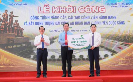 Vietcombank tài trợ 8 tỷ đồng nâng cấp Công viên Hồng Bàng tại Cà Mau