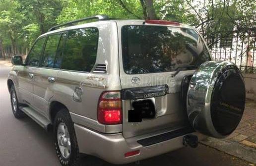 Vietcombank Cà Mau đấu giá xe Toyota Land Cruiser