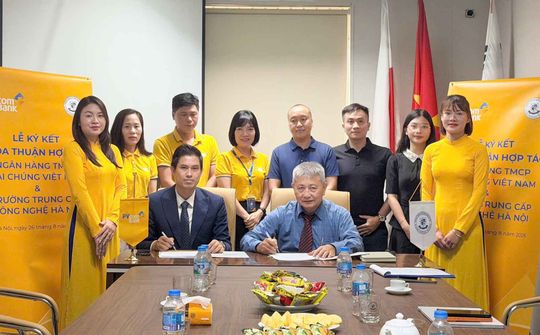 PVcomBank ký kết hợp tác cùng Trường Trung cấp Công nghệ Hà Nội, mở rộng hệ sinh thái tài chính - giáo dục