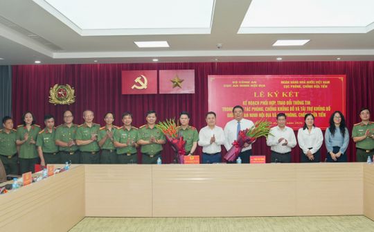 Ngân hàng Nhà nước và Bộ Công an ký kết Kế hoạch phối hợp phòng, chống rửa tiền, tài trợ khủng bố