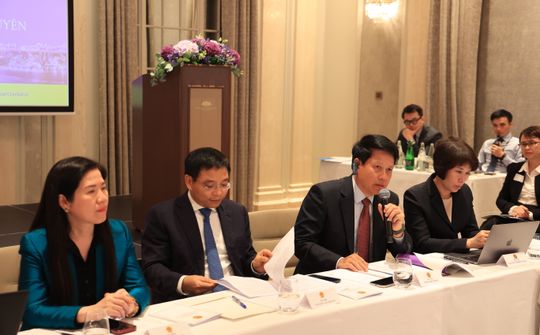 Phó Thống đốc Phạm Tiến Dũng tham gia Đoàn công tác của Chính phủ tại Thụy Sĩ và Hà Lan