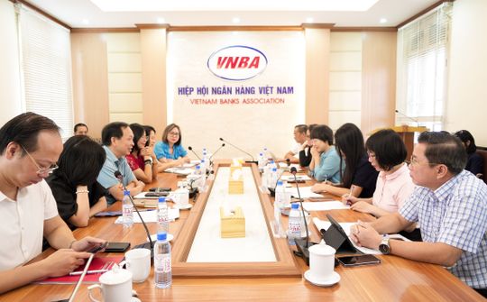 Hiệp hội Ngân hàng Việt Nam và Hiệp hội Công chứng viên Việt Nam thảo luận về vai trò của công chứng, chứng thực trong hoạt động ngân hàng