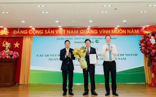 Vietcombank kiện toàn nhân sự giám đốc tại 4 chi nhánh
