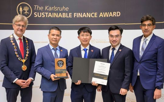 VDB nhận Giải thưởng Đổi mới sáng tạo xuất sắc trong Sản phẩm và Dịch vụ Tài chính Bền vững tại Đức