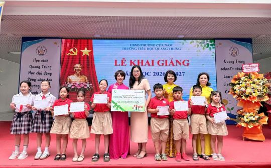 Vietcombank trao 7.350 suất học bổng "Cùng em tiến bước" nhân năm học mới 2026-2027