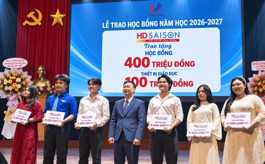 HD SAISON trao 1 tỷ đồng học bổng "Giảng đường khởi nguồn tương lai" trong ngày khai giảng