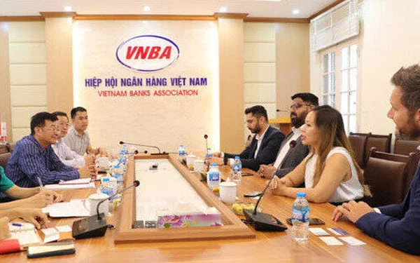 Tổng Thư ký VNBA Nguyễn Quốc Hùng tiếp, làm việc với Tập đoàn LexisNexis