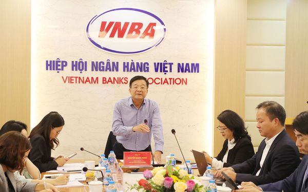 Hiệp hội Ngân hàng họp các TCTD bàn về lãi suất và giải pháp hỗ trợ thanh khoản
