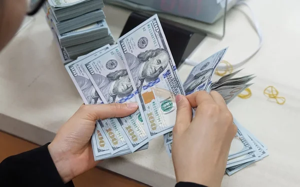 Việt Nam tiếp tục trong top 10 quốc gia nhận kiều hối lớn nhất thế giới