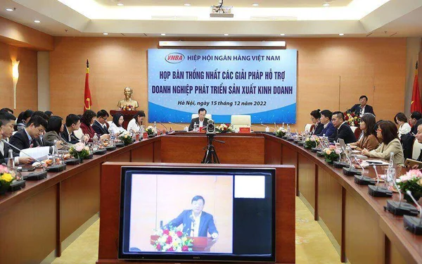 Hiệp hội Ngân hàng họp thống nhất giải pháp hỗ trợ doanh nghiệp phát triển sản xuất kinh doanh