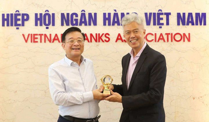 Secretary General of the ASEAN Bankers Association visits the VNBA