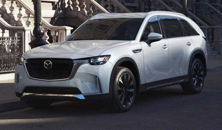 Bac A Bank bán đấu giá xe ô tô MAZDA
