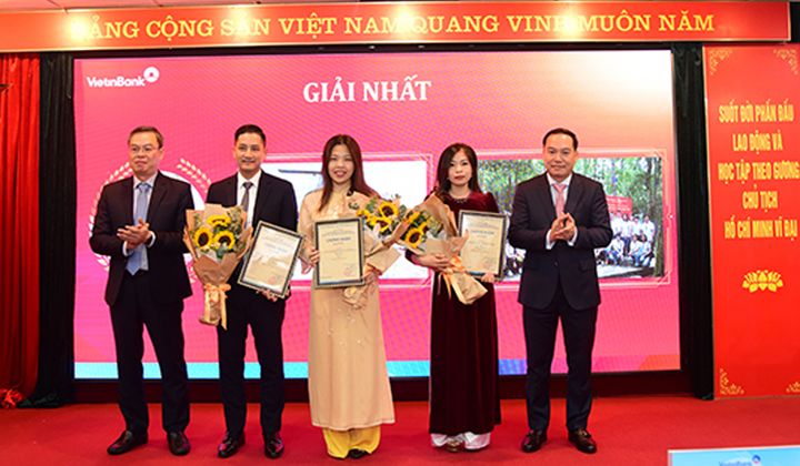VietinBank trao giải cuộc thi hưởng ứng “Giải Búa liềm vàng Đảng ủy Khối Doanh nghiệp Trung ương năm 2023”