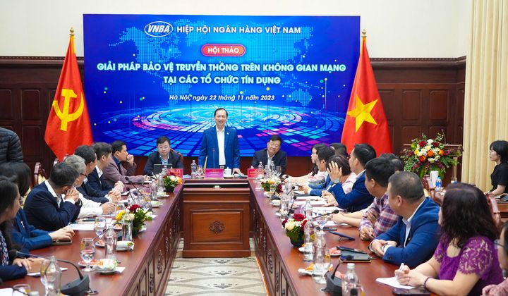 Bảo vệ thông tin trên không gian mạng tại các tổ chức tín dụng