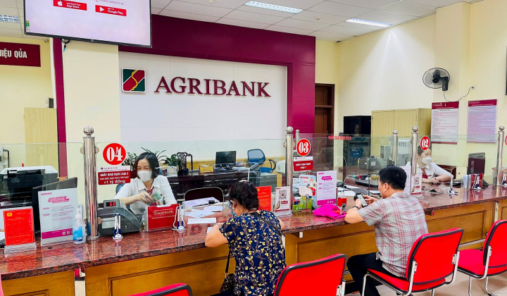 Agribank 7 năm trong TOP 10 Doanh nghiệp lớn nhất Việt Nam