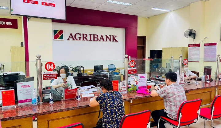 Agribank 7 năm trong TOP 10 Doanh nghiệp lớn nhất Việt Nam