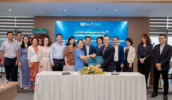 VPBank và Trường Đại học Kinh tế TP HCM ký kết hợp tác