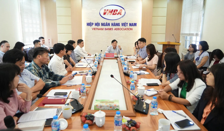 Tìm giải pháp tháo gỡ khó khăn vướng mắc về thuế GTGT trong hoạt động thư tín dụng (L/C)