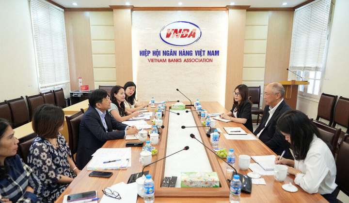 Phó Chủ tịch - Tổng Thư ký Nguyễn Quốc Hùng tiếp, làm việc với đại diện MUFG Bank