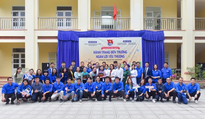 Hành trình thiện nguyện ý nghĩa của Đoàn thanh niên Ngân hàng Trung ương