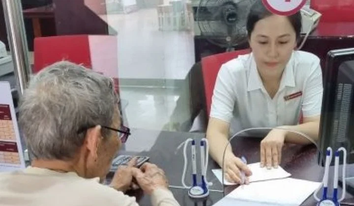Nhân viên Agribank giúp khách hàng thoát khỏi “bẫy” lừa đảo qua điện thoại