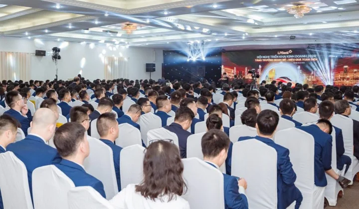 LPBank tổ chức hội nghị triển khai kinh doanh năm 2024