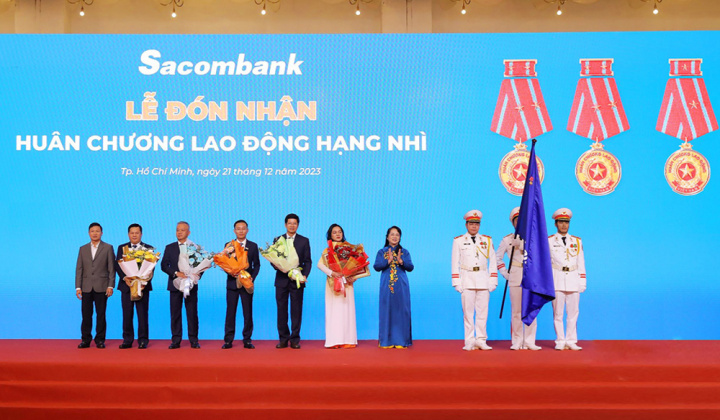 Những dấu ấn trên hành trình Sacombank đón tuổi 32 với loạt thành quả ấn tượng