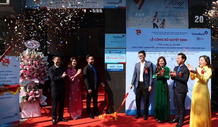 VietinBank Thăng Long có 'phòng giao dịch kiểu mẫu'