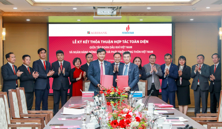 Agribank ký kết thỏa thuận hợp tác toàn diện với PVN