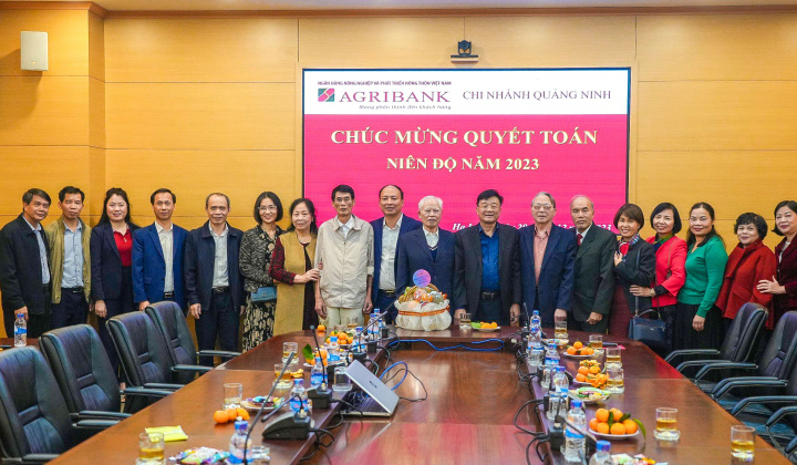 Phó Chủ tịch, Tổng Thư ký VNBA Nguyễn Quốc Hùng thăm, động viên hội viên thực hiện nhiệm quyết toán năm 2023