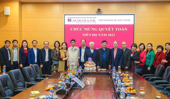 Phó Chủ tịch, Tổng Thư ký VNBA Nguyễn Quốc Hùng thăm, động viên hội viên thực hiện nhiệm quyết toán năm 2023
