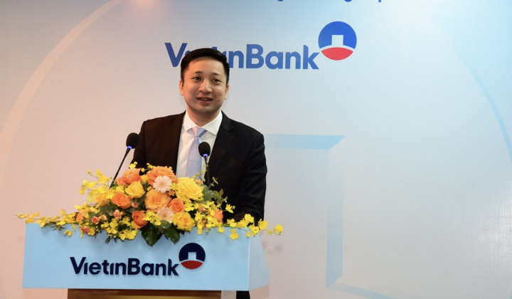 VietinBank trao thưởng hai tỷ đồng cho khách hàng