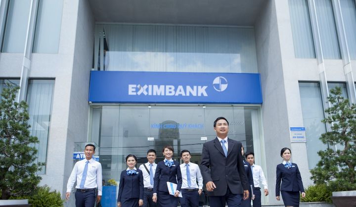 Eximbank ưu đãi loạt dịch vụ ngân hàng