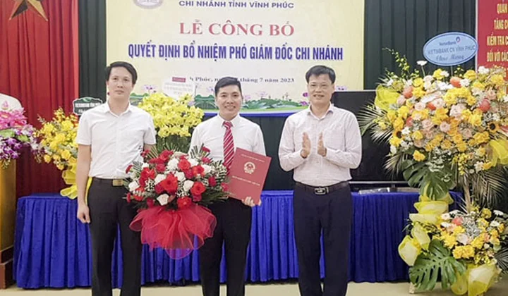 Ông Đường Vinh Quân giữ chức Phó Giám đốc Ngân hàng Nhà nước chi nhánh tỉnh Vĩnh Phúc