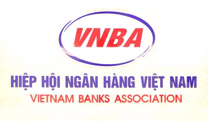 Hiệp hội Ngân hàng kêu gọi hội viên tiếp tục chia sẻ khó khăn với doanh nghiệp, người dân