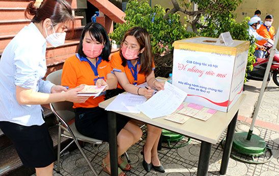 DongA Bank tổ chức hiến máu nhân đạo "Tôi yêu sự chia sẻ"