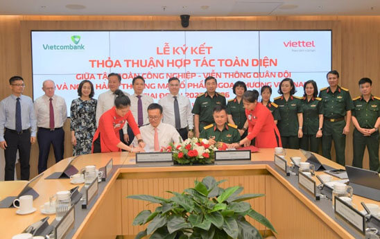 Vietcombank và Viettel ký kết thỏa thuận hợp tác toàn diện giai đoạn năm 2023 - 2026