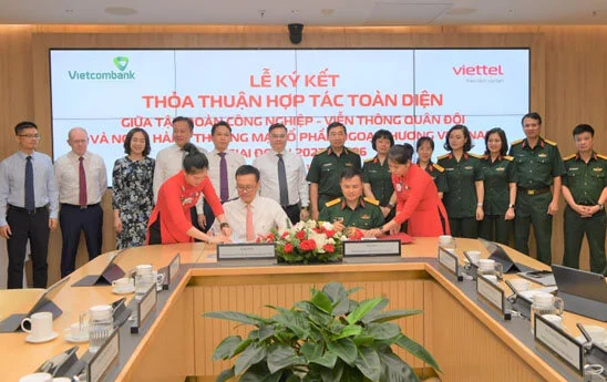 Vietcombank và Viettel ký kết thỏa thuận hợp tác toàn diện giai đoạn năm 2023 - 2026