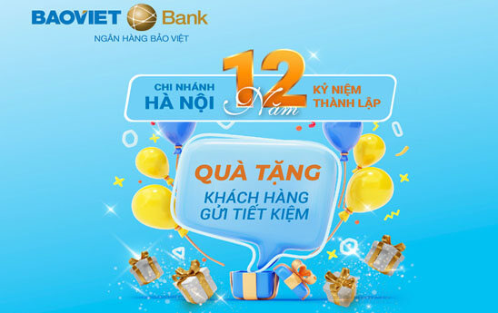 BAOVIET Bank Hà Nội tặng quà cho khách hàng gửi tiết kiệm