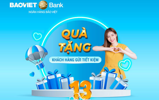 BAOVIET Bank Nghệ An tặng quà cho khách hàng