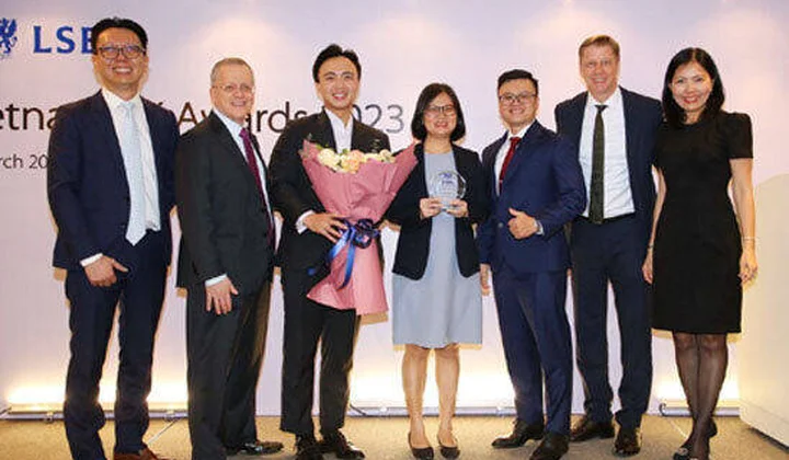 Eximbank được vinh danh trong Top 5 ngân hàng có giao dịch ngoại hối lớn nhất Việt Nam